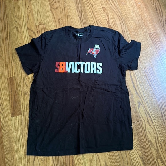 Tampa Bay Bucs Super Bowl T-shirt. Brand new. XL. - Picture 1 of 2